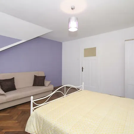 Mango Apartamento Split